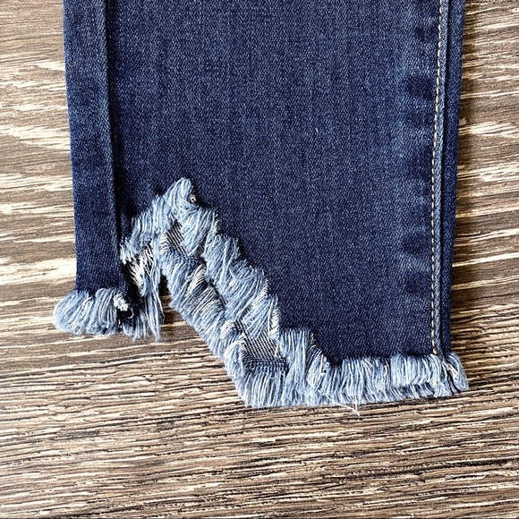 KanCan High Rise Distressed Ankle Skinny- 5/26 - Picture 5 of 7